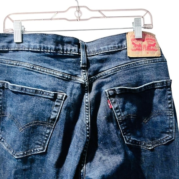 Levi's Strauss 502 Taper Fit Men's Jeans 32x26 Dark Wash Casual Denim Pocket - Picture 6 of 7